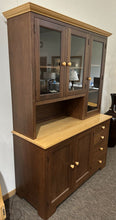 Load image into Gallery viewer, Cabinet
