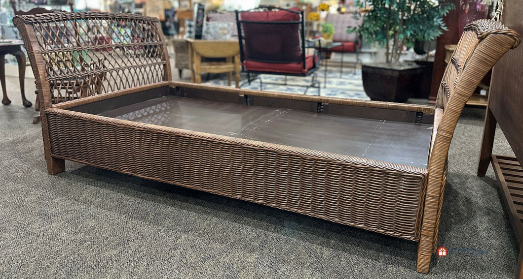 Day Bed without Mattress