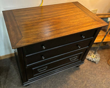 Load image into Gallery viewer, file cabinet
