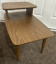 Load image into Gallery viewer, End Table
