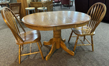 Load image into Gallery viewer, Oak Table and Chairs
