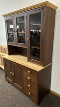Load image into Gallery viewer, Cabinet
